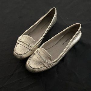 Gold Bandolino Loafers - Size 7